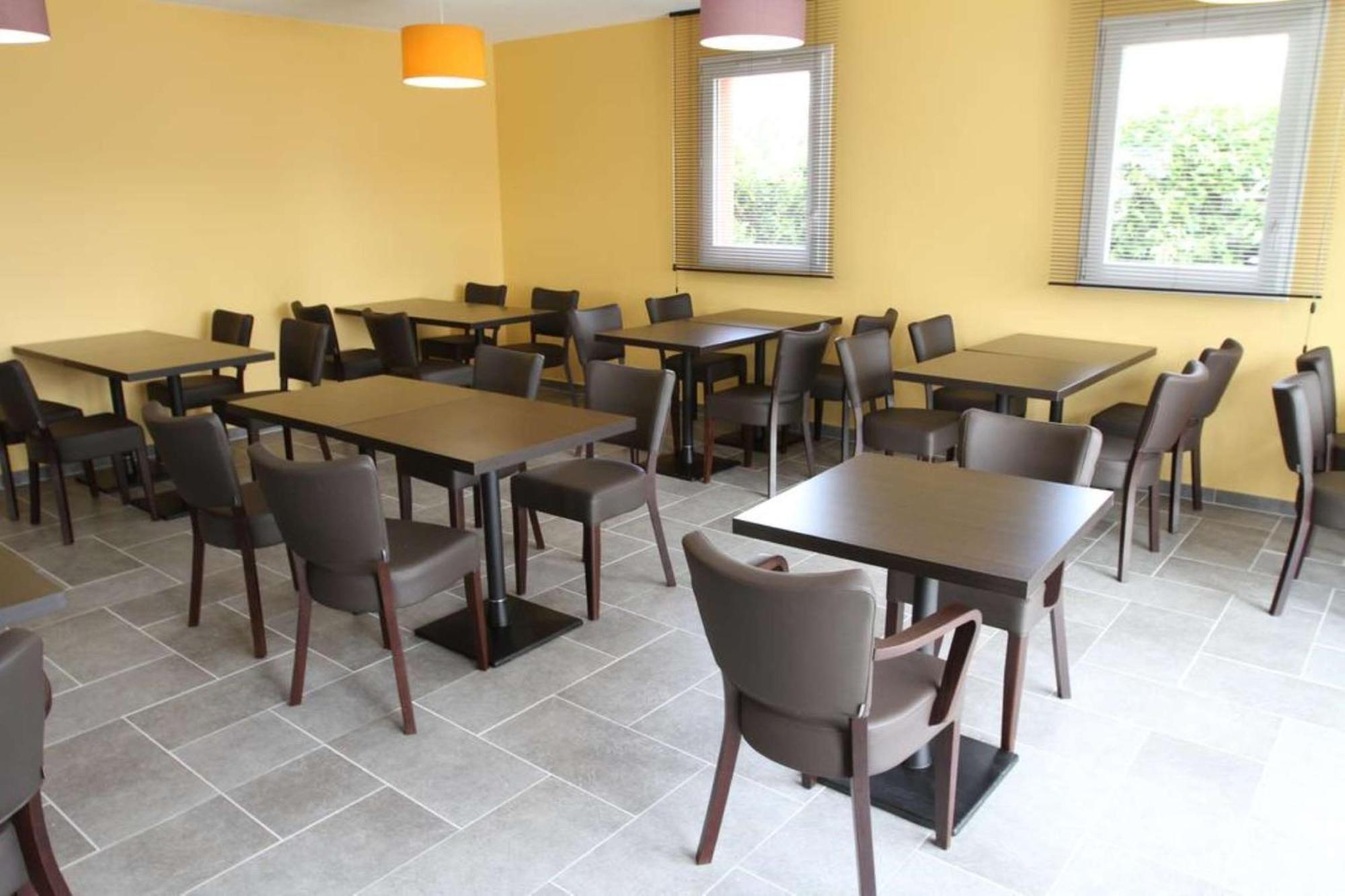 Brit Hotel Confort Villeneuve Sur Lot Bias  Exterior photo