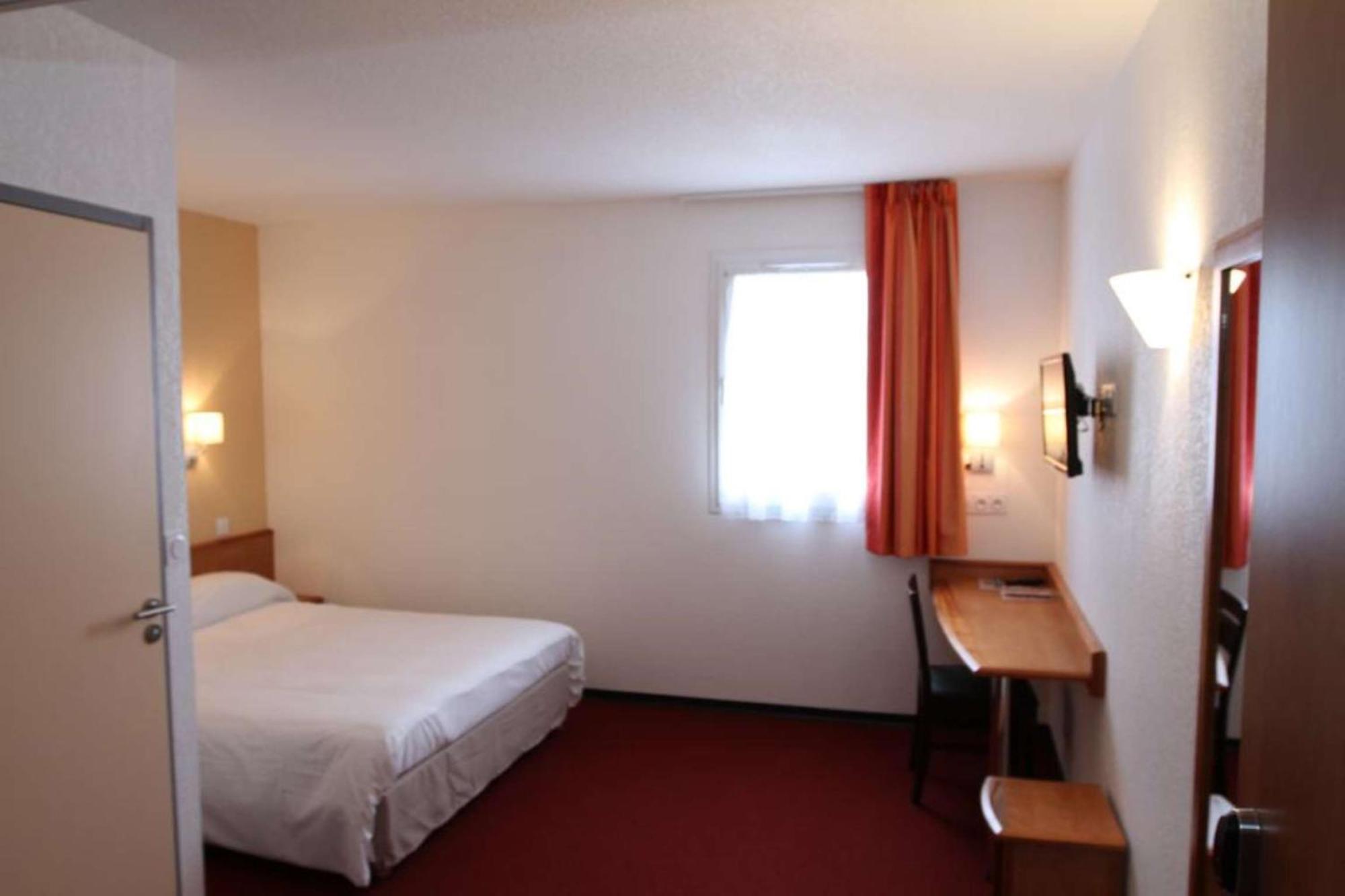 Brit Hotel Confort Villeneuve Sur Lot Bias  Exterior photo