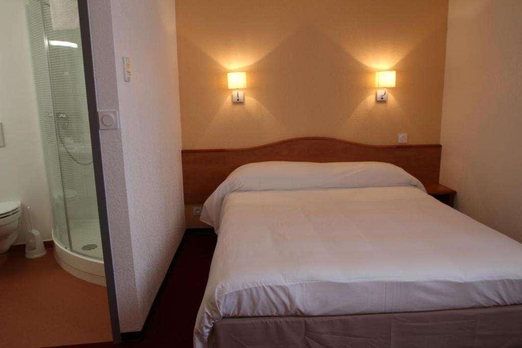 Brit Hotel Confort Villeneuve Sur Lot Bias  Room photo