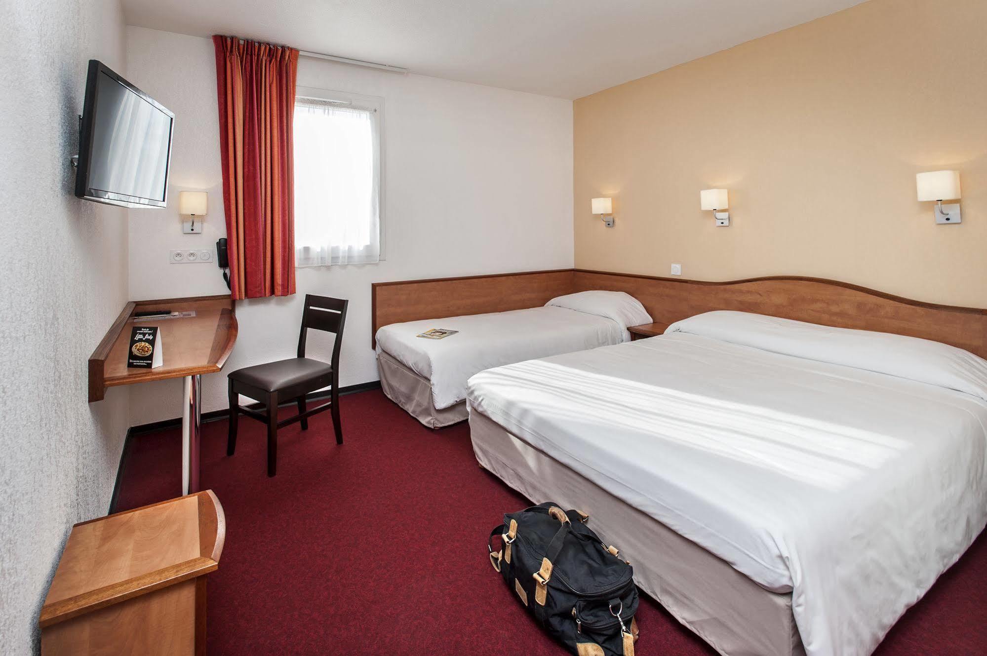 Brit Hotel Confort Villeneuve Sur Lot Bias  Exterior photo